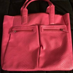 Beautiful rose pink great condition, used a handful of times.